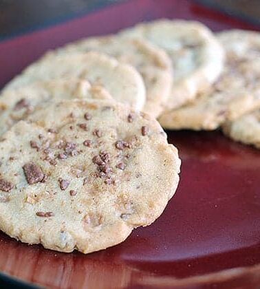 Heath Toffee Crunch Cookies in a red plate