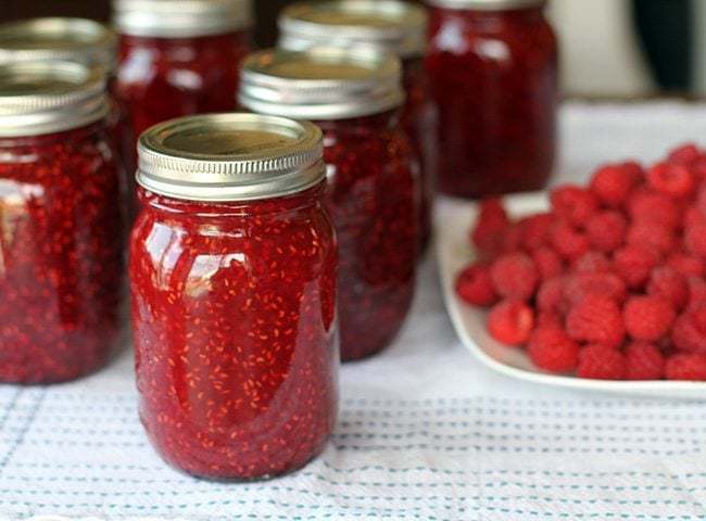 Homestyle Raspberry Jam - Dish 'n' the Kitchen