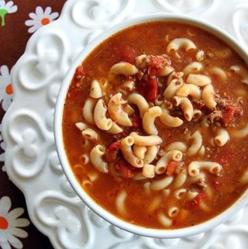 Classic Beef & Tomato Macaroni Soup - The Kitchen Magpie