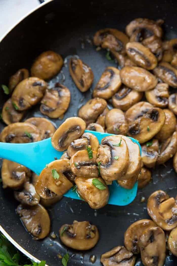 How to Cook Shiitake Mushrooms - The Kitchen Magpie