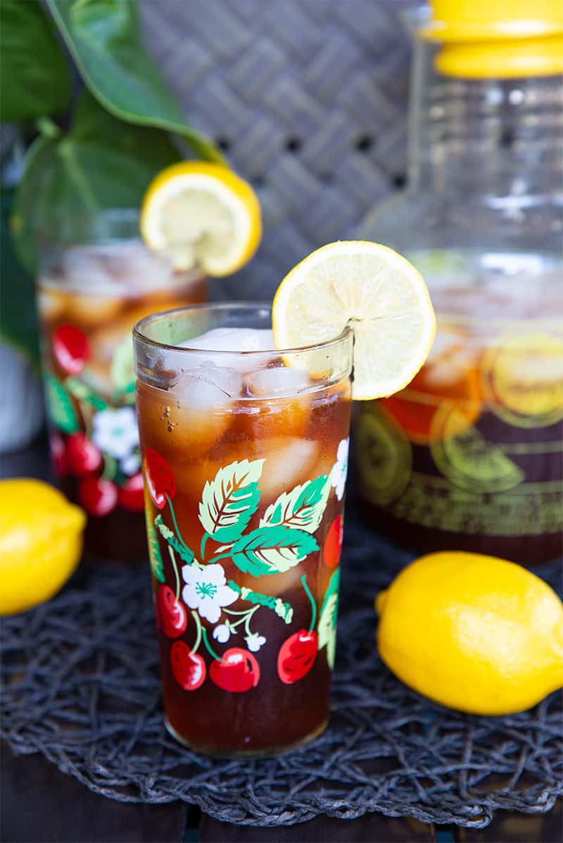 https://www.thekitchenmagpie.com/wp-content/uploads/images/2019/07/southernstylesweettea.jpg