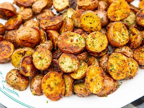 Herb and Garlic Roasted Red Potatoes - The Kitchen Magpie
