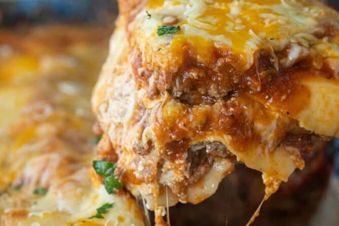 Cheesy Beef Lasagna - The Kitchen Magpie