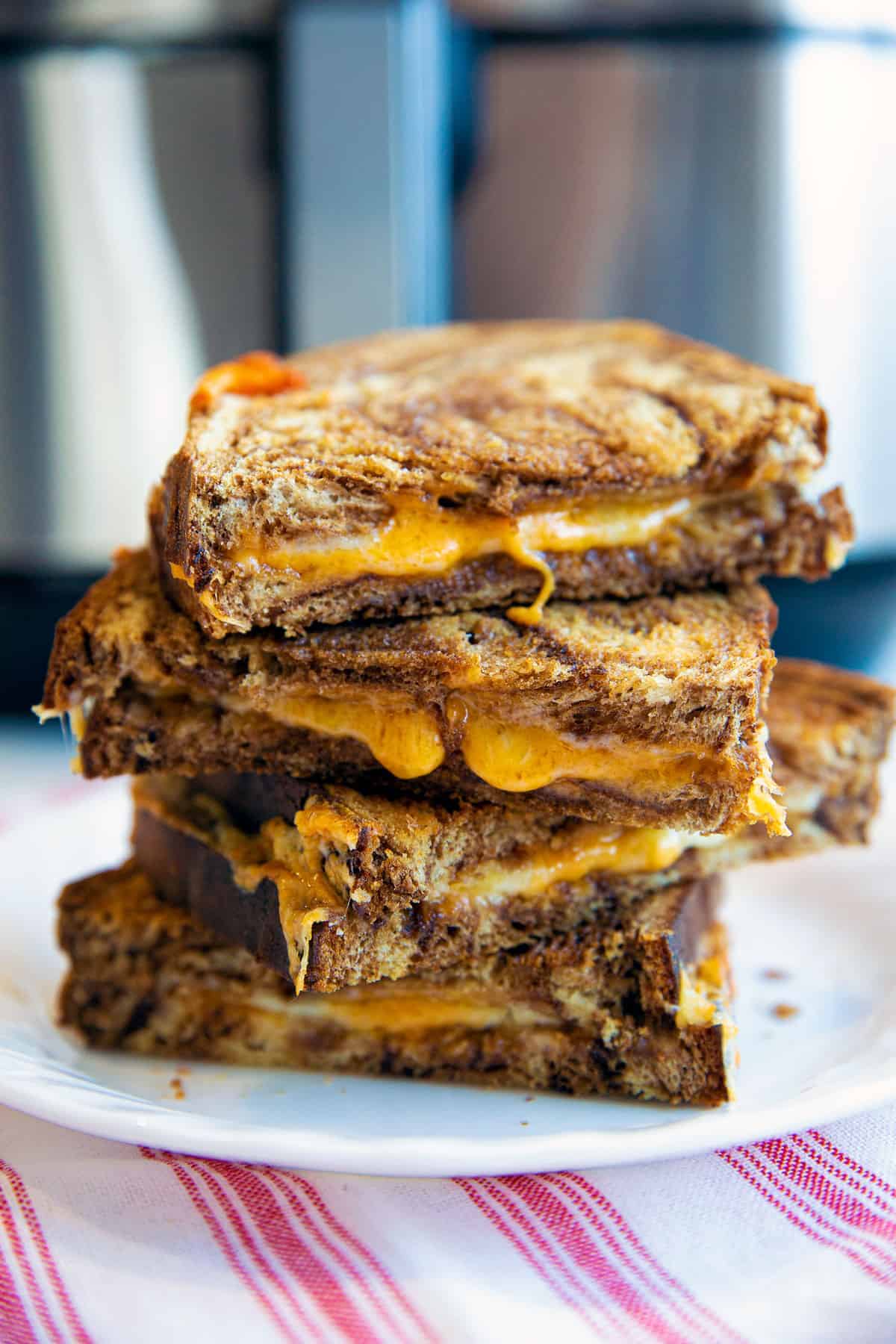 Air Fryer Grilled Cheese Sandwiches The Kitchen Magpie   AirFryerGrilledCheese3 