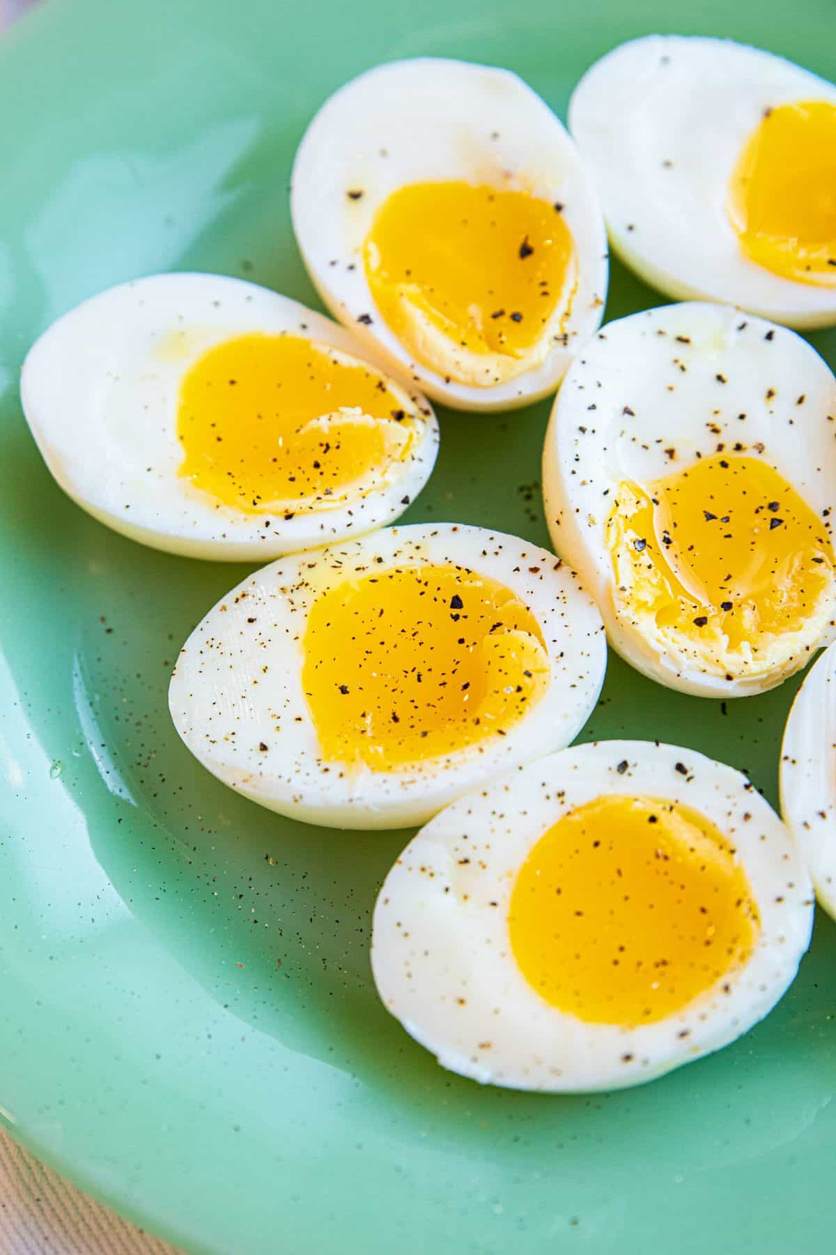 perfect-soft-boiled-eggs-the-kitchen-magpie