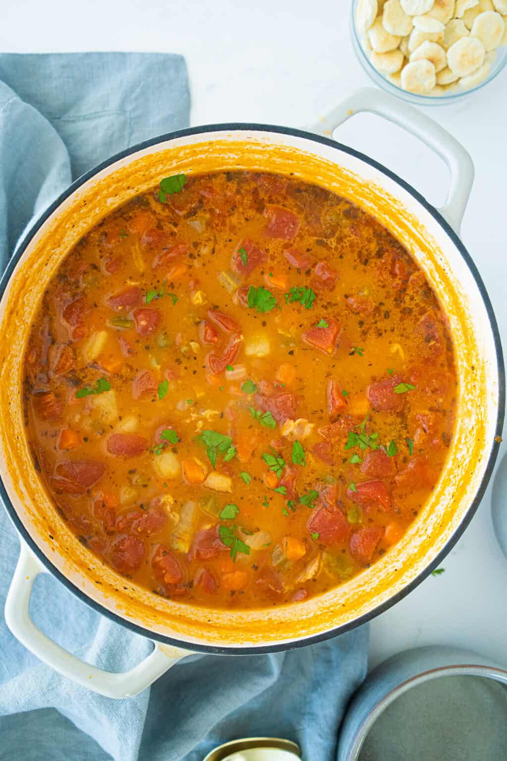 Manhattan Clam Chowder - The Kitchen Magpie