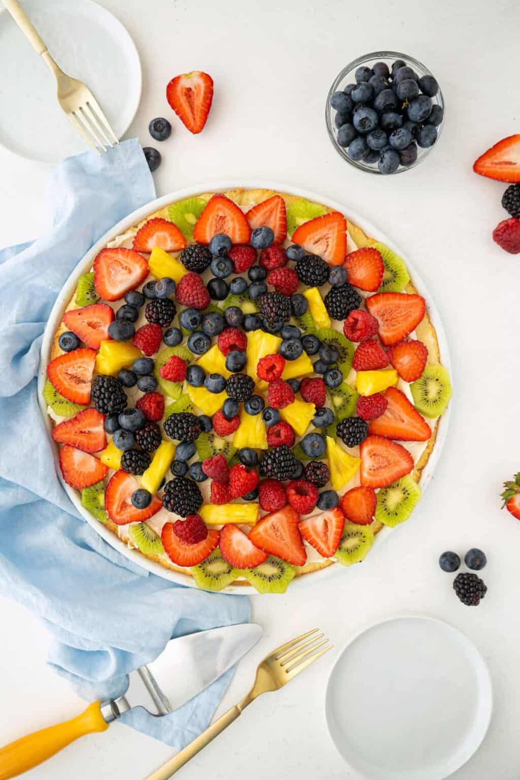 Fruit Pizza - The Kitchen Magpie