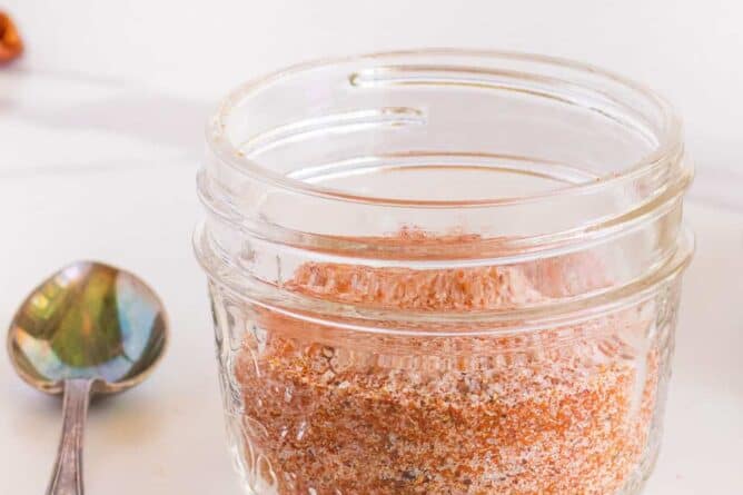 Homemade Seasoned Salt - The Kitchen Magpie