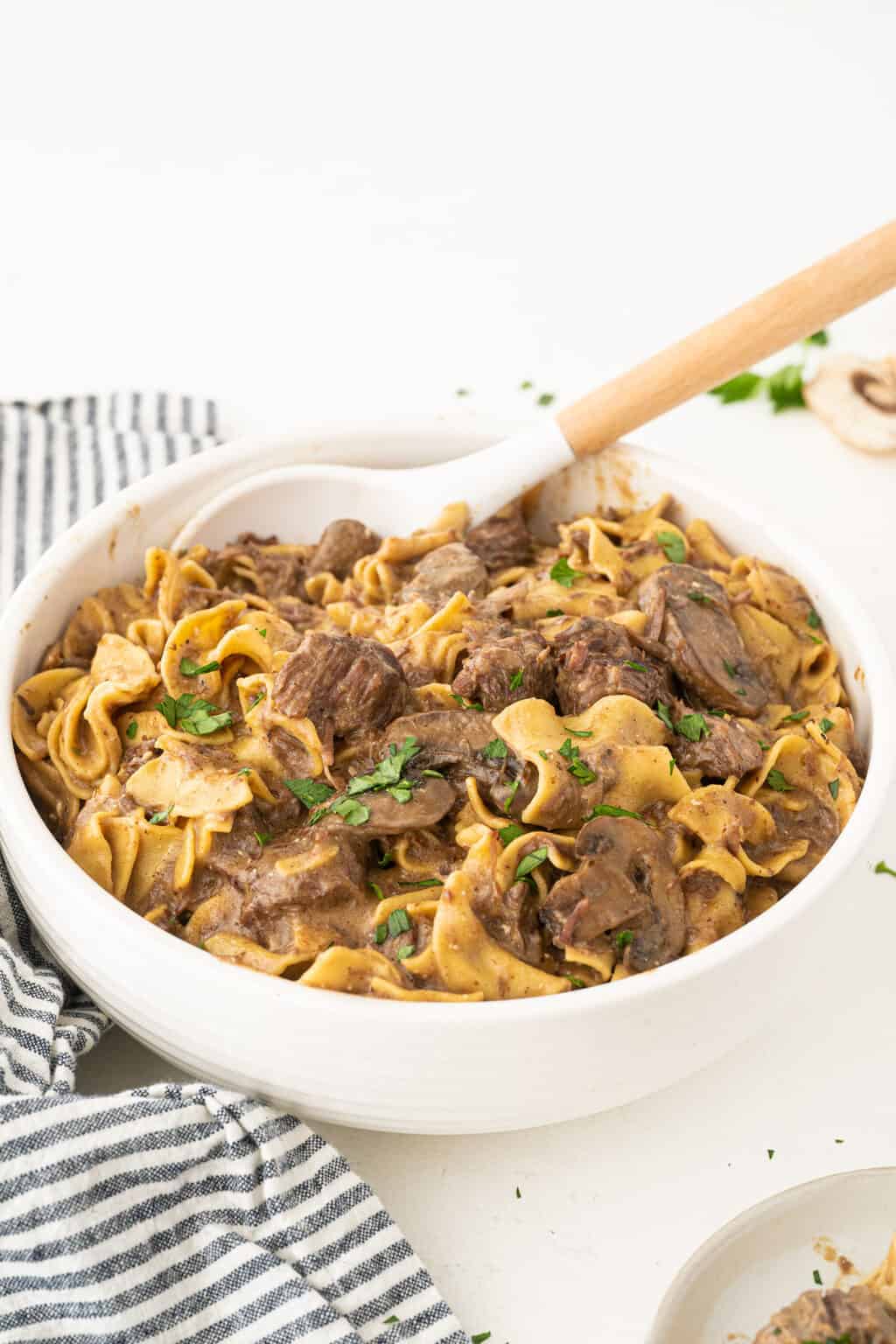 Instant Pot Beef Stroganoff - The Kitchen Magpie