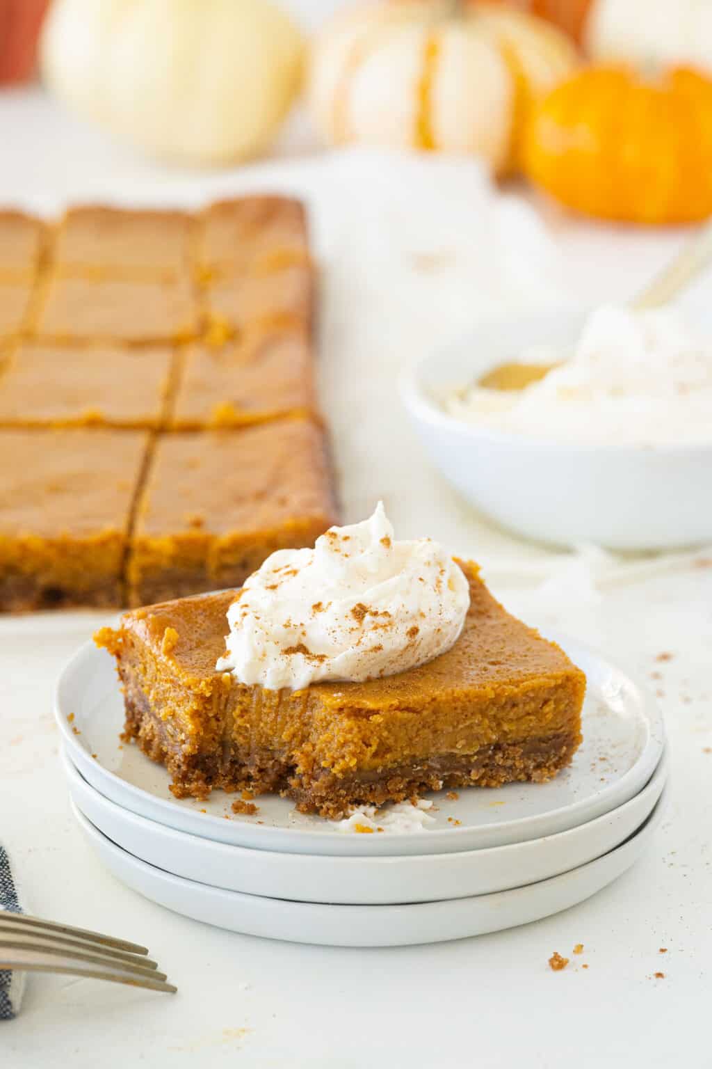 Pumpkin Pie Bars - The Kitchen Magpie