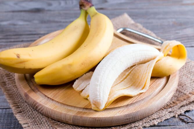 How To Ripen Bananas - The Kitchen Magpie