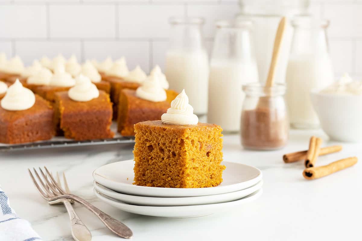 Pumpkin Cake - The Kitchen Magpie