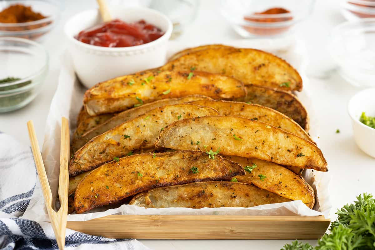 Air Fryer Potato Wedges The Kitchen Magpie