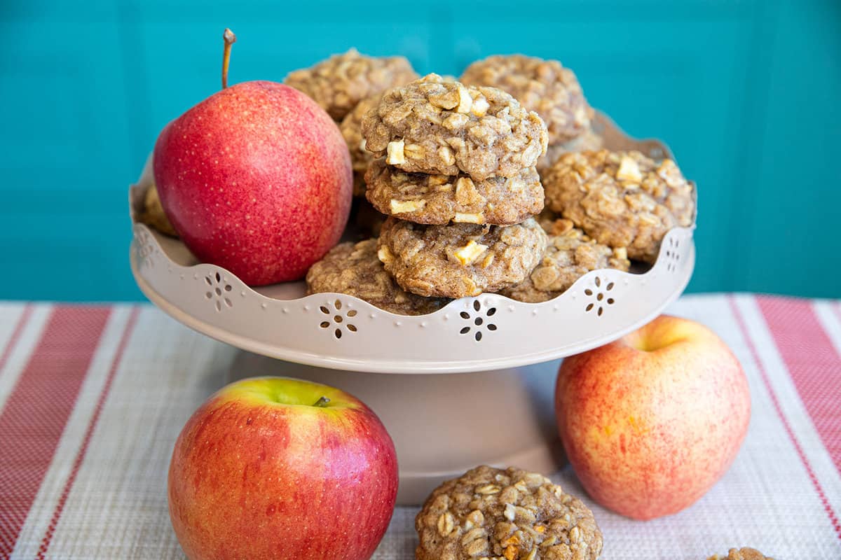 Spiced Apple Oatmeal Cookies - The Kitchen Magpie